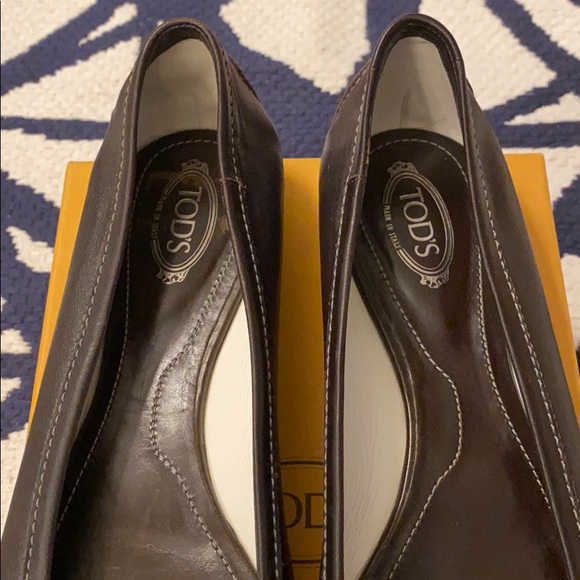 Fall Staple! Tod’s Open Toe Driving Shoe - Picture 3 of 6